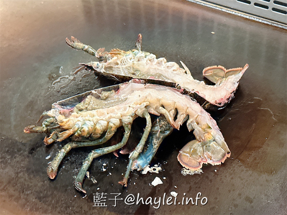 南京復興美食/台北質感約會鐵板燒餐廳/明水然 松山慶城店-高CP值的「活波士頓龍蝦海陸套餐」只要$1890元真是台北必吃!欣賞師傅現場烹調新鮮美味的波士頓龍蝦、南非活鮑魚、北海道生食級干貝、草蝦等高檔海鮮，再加上細緻體貼的服務，榮登台北10大知名私廚鐵板燒絕對是實至名歸~台北美食/台北約會餐廳推薦/台北鐵板燒推薦/藍子愛美食 國內旅遊 攝影 日式料理 民生資訊分享 