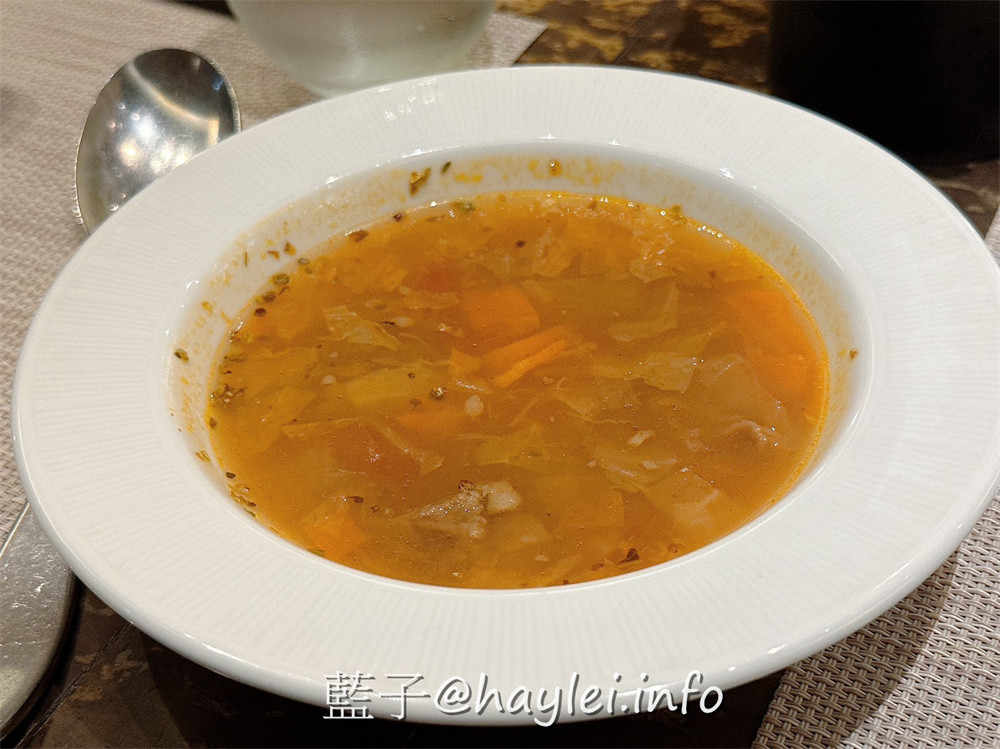 南京復興美食/台北質感約會鐵板燒餐廳/明水然 松山慶城店-高CP值的「活波士頓龍蝦海陸套餐」只要$1890元真是台北必吃!欣賞師傅現場烹調新鮮美味的波士頓龍蝦、南非活鮑魚、北海道生食級干貝、草蝦等高檔海鮮,再加上細緻體貼的服務,榮登台北10大知名私廚鐵板燒絕對是實至名歸~台北美食/台北約會餐廳推薦/台北鐵板燒推薦/藍子愛美食 國內旅遊 攝影 日式料理 民生資訊分享