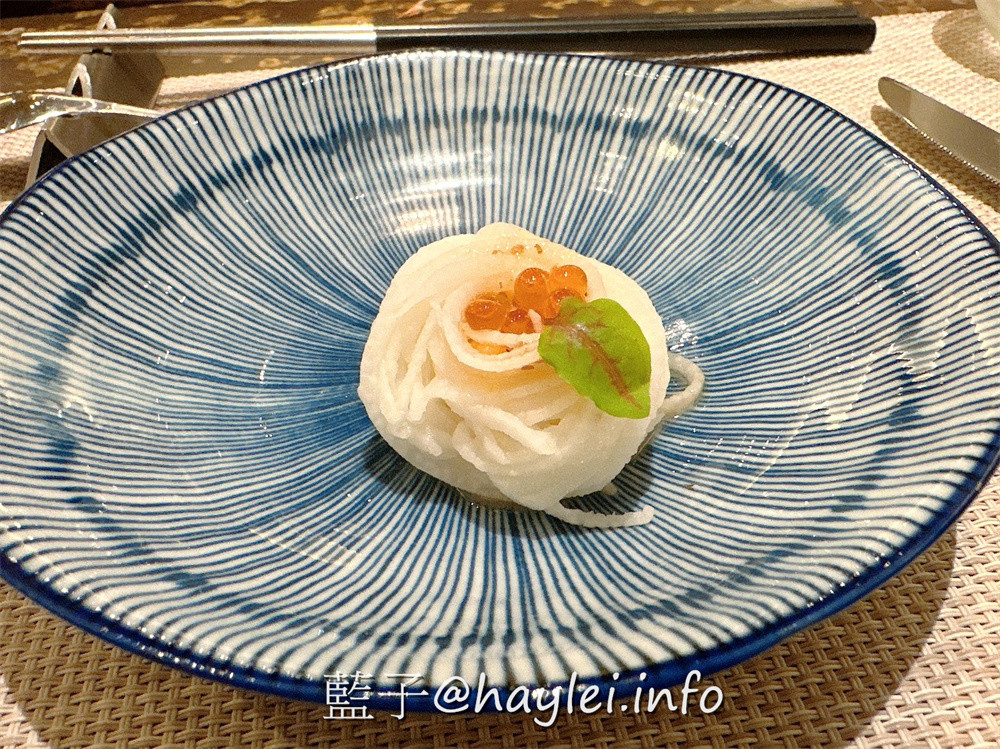 南京復興美食/台北質感約會鐵板燒餐廳/明水然 松山慶城店-高CP值的「活波士頓龍蝦海陸套餐」只要$1890元真是台北必吃!欣賞師傅現場烹調新鮮美味的波士頓龍蝦、南非活鮑魚、北海道生食級干貝、草蝦等高檔海鮮,再加上細緻體貼的服務,榮登台北10大知名私廚鐵板燒絕對是實至名歸~台北美食/台北約會餐廳推薦/台北鐵板燒推薦/藍子愛美食 國內旅遊 攝影 日式料理 民生資訊分享