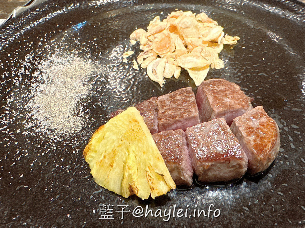 南京復興美食/台北質感約會鐵板燒餐廳/明水然 松山慶城店-高CP值的「活波士頓龍蝦海陸套餐」只要$1890元真是台北必吃!欣賞師傅現場烹調新鮮美味的波士頓龍蝦、南非活鮑魚、北海道生食級干貝、草蝦等高檔海鮮，再加上細緻體貼的服務，榮登台北10大知名私廚鐵板燒絕對是實至名歸~台北美食/台北約會餐廳推薦/台北鐵板燒推薦/藍子愛美食 國內旅遊 攝影 日式料理 民生資訊分享 