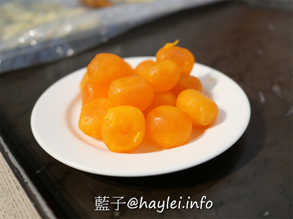 馥漫麵包花園2023中秋禮盒來了！首重用料實在且價格優惠的禮盒只要217起，好看又大方，送禮自用兩相宜~於7/1-7/31期間購買指定中秋禮盒享85折！現在旺萊兔禮盒只要$225、香頌禮盒只要$452、流心禮盒也只要$217，平價實惠的送禮首選～台中美食/台中月餅/中秋節禮盒推薦/八八節送禮推薦/台中伴手禮推薦/馥漫麵包花園中秋節優惠/藍子愛美食 中式料理 攝影 民生資訊分享 飲食集錦 