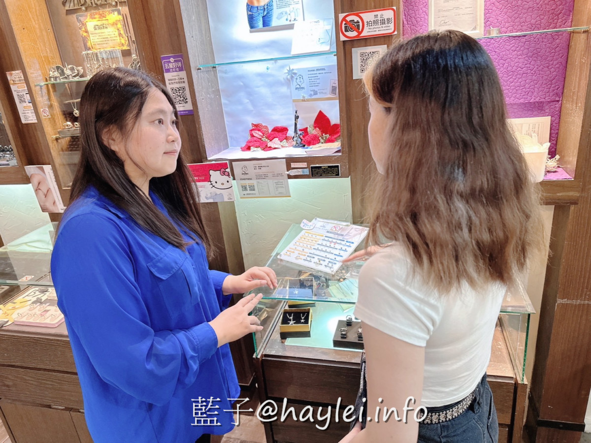 新竹市東區-破銅爛鐵飾品店|台灣原創設計純銀飾品專賣店-店內飾品精美且種類眾多,不論送禮(生日禮物/情人節禮物)或自用都有很大的選擇空間,還提供代客穿耳服務唷~ 彩妝品 彩妝品分享 攝影 民生資訊分享 穿搭分享