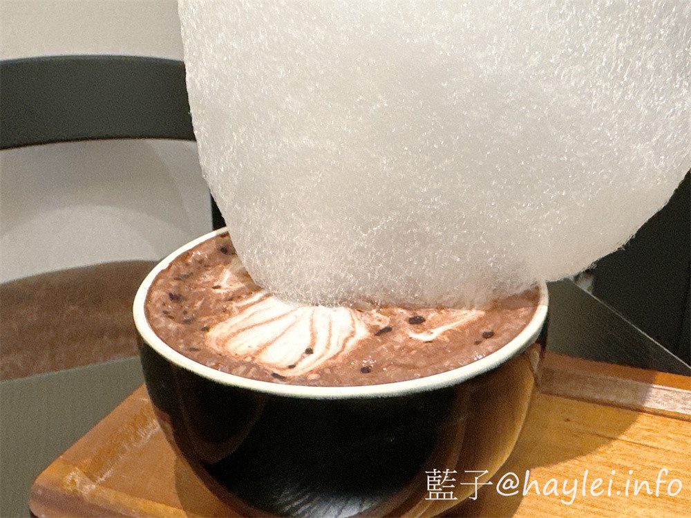 台中西屯區/湮云 Lostcloud Cafe-精品咖啡跟手作甜點都很美味,復古收音機與卡帶等特色主題裝潢十分吸睛,親友歡聚在這,邊享受美味甜點、邊共聊生活趣事,不亦美哉~招牌雲朵系列飲品好看又好喝!義式檸檬塔、生巧克力跟提拉米蘇等手工甜點推薦必吃~台中美食/台中咖啡廳/台中特色咖啡廳/藍子愛美食 國內旅遊 攝影 民生資訊分享 飲食集錦