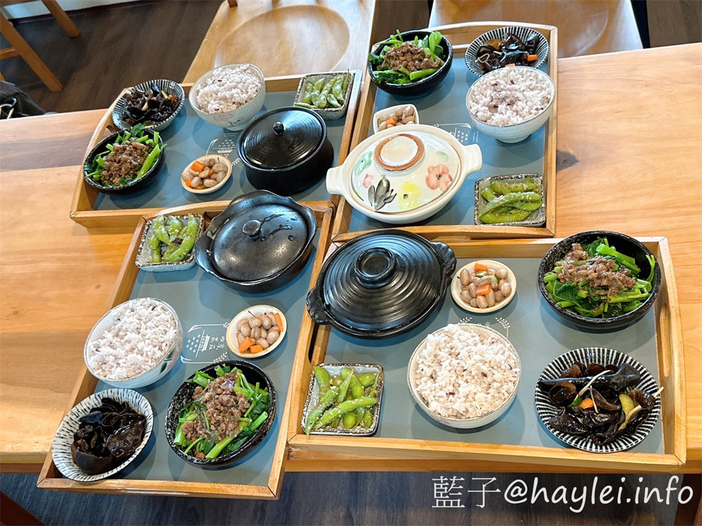 台中南屯美食/台中景觀餐廳/寵物友善餐廳/田寮農莊-古早傳承總舖師的辦桌手路菜,大部分食材都是自家種植,連內用可續的米飯都是自己種的台梗九號米混紫米口感彈Q,是台中親子旅遊農家樂首選~在台中高鐵巷弄內發現桃花源,內設停車場,可以一邊享受道地的台中田園料理,一邊觀賞秘境的田園風光!台中美食/傳統農家菜/辦桌菜/台灣料理/台中辦桌美食/台中旅遊景點/台中落羽松秘境/藍子愛美食 中式料理 台中美食 國內旅遊 攝影 民生資訊分享 飲食集錦
