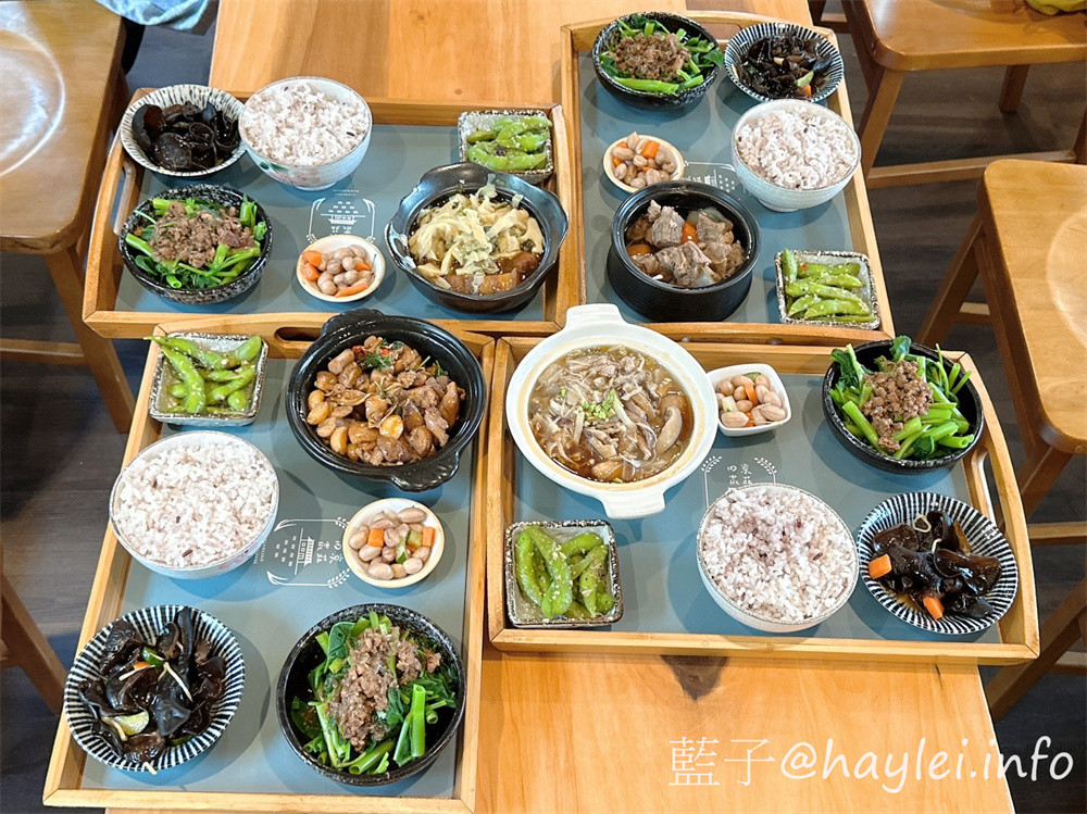 台中南屯美食/台中景觀餐廳/寵物友善餐廳/田寮農莊-古早傳承總舖師的辦桌手路菜，大部分食材都是自家種植，連內用可續的米飯都是自己種的台梗九號米混紫米口感彈Ｑ，是台中親子旅遊農家樂首選～在台中高鐵巷弄內發現桃花源，內設停車場，可以一邊享受道地的台中田園料理，一邊觀賞秘境的田園風光！台中美食/傳統農家菜/辦桌菜/台灣料理/台中辦桌美食/台中旅遊景點/台中落羽松秘境/藍子愛美食 中式料理 台中美食 國內旅遊 攝影 民生資訊分享 飲食集錦 