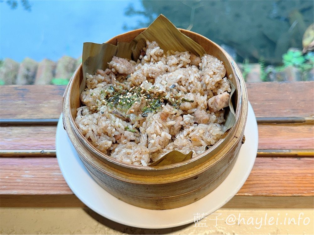 台中南屯美食/台中景觀餐廳/寵物友善餐廳/田寮農莊-古早傳承總舖師的辦桌手路菜，大部分食材都是自家種植，連內用可續的米飯都是自己種的台梗九號米混紫米口感彈Ｑ，是台中親子旅遊農家樂首選～在台中高鐵巷弄內發現桃花源，內設停車場，可以一邊享受道地的台中田園料理，一邊觀賞秘境的田園風光！台中美食/傳統農家菜/辦桌菜/台灣料理/台中辦桌美食/台中旅遊景點/台中落羽松秘境/藍子愛美食 中式料理 台中美食 國內旅遊 攝影 民生資訊分享 飲食集錦 
