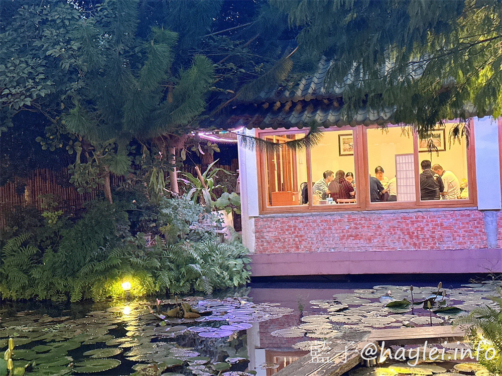 台中南屯美食/台中景觀餐廳/寵物友善餐廳/田寮農莊-古早傳承總舖師的辦桌手路菜,大部分食材都是自家種植,連內用可續的米飯都是自己種的台梗九號米混紫米口感彈Q,是台中親子旅遊農家樂首選~在台中高鐵巷弄內發現桃花源,內設停車場,可以一邊享受道地的台中田園料理,一邊觀賞秘境的田園風光!台中美食/傳統農家菜/辦桌菜/台灣料理/台中辦桌美食/台中旅遊景點/台中落羽松秘境/藍子愛美食 中式料理 台中美食 國內旅遊 攝影 民生資訊分享 飲食集錦