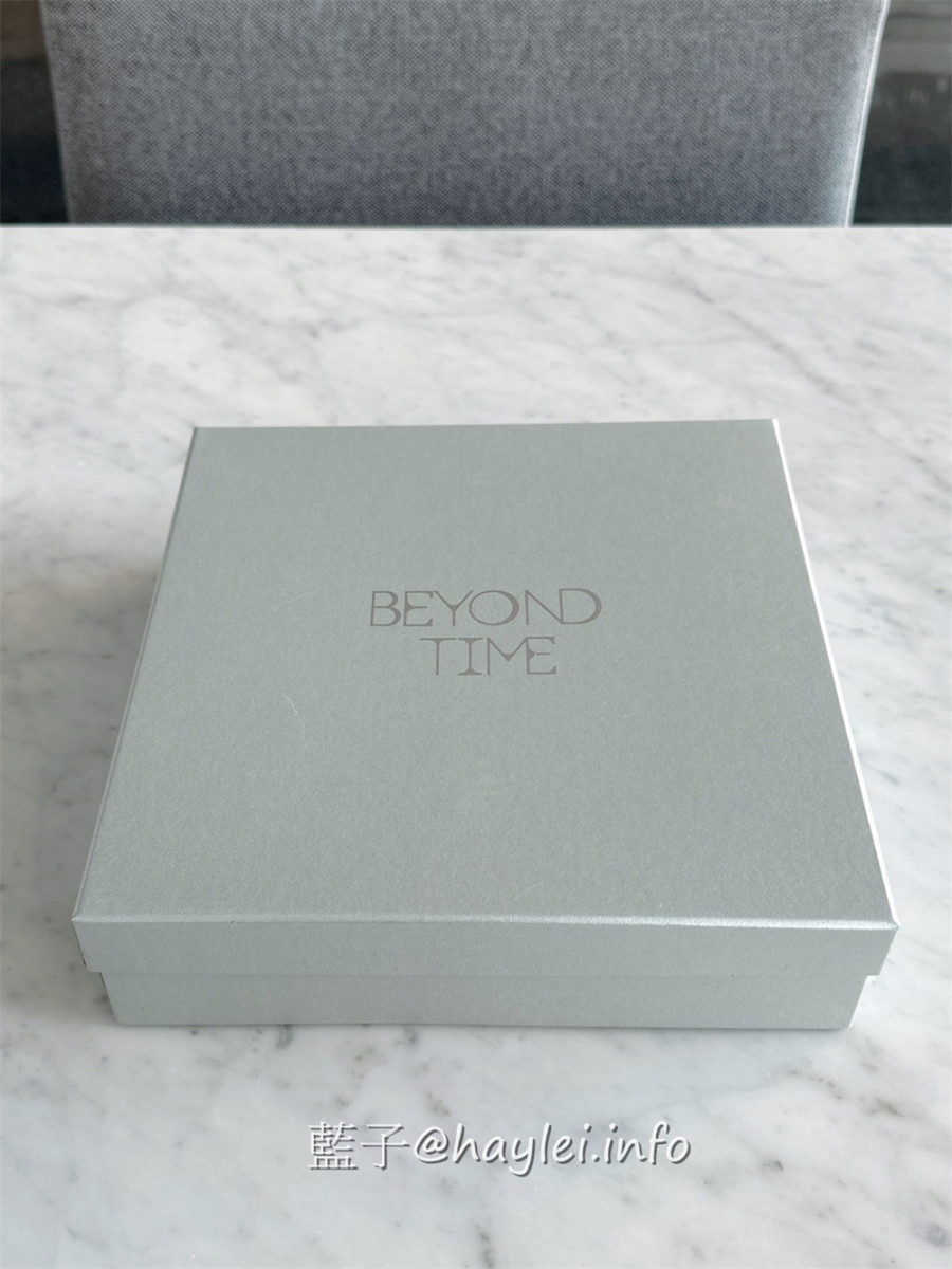 BEYOND TIME 美肌光透禮盒-挑戰自己，為了更多的美麗與自信！適合初抗老或偏乾膚質使用的保養產品，包含胺基酸多元潔顏慕斯、玻尿酸多元肌能水、海藻醣保水光透精華跟神經醯胺賦活重生霜等日常肌膚照護好物，適合四季使用，使用後不會長痘痘粉刺唷～藍子愛保養/daily care/skincare/facialcare/maintainance 保養品分享 健康養身 彩妝品 彩妝品分享 攝影 民生資訊分享 