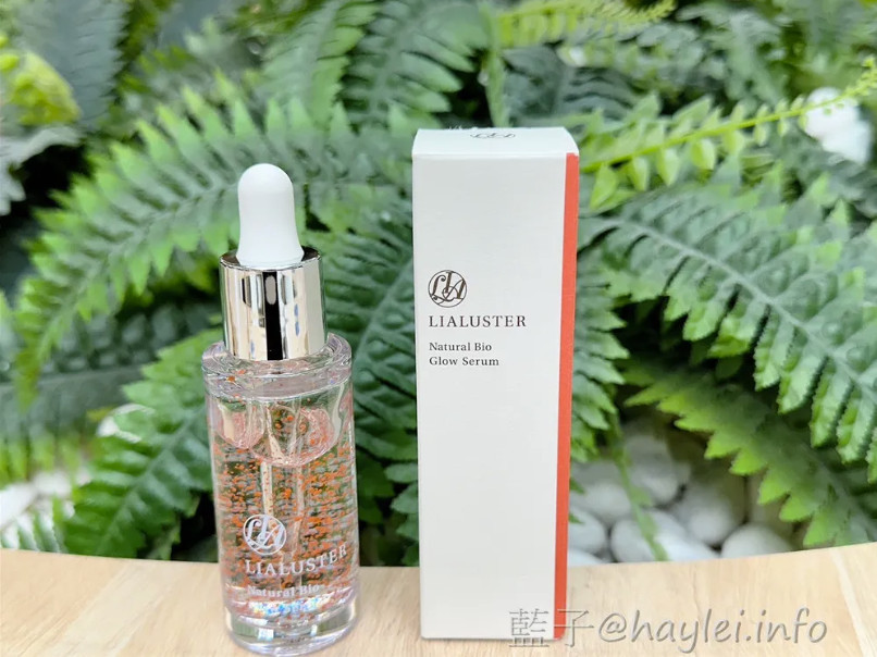 亮姿堂美肌菌晶球撫紋精華-內含日本厚生省核准有效抗皺成分菸鹼醯胺，兼具舒緩跟保濕等能力，再加上美肌菌晶球技術，讓保養深入肌底調理乾荒脫皮肌，強化肌膚屏障跟提升肌膚抗老化的表現，不愧是專櫃級保養呢！日本保養品牌/醫藥部外品/肌膚保養/秋冬保養/藍子愛保養 未分類 
