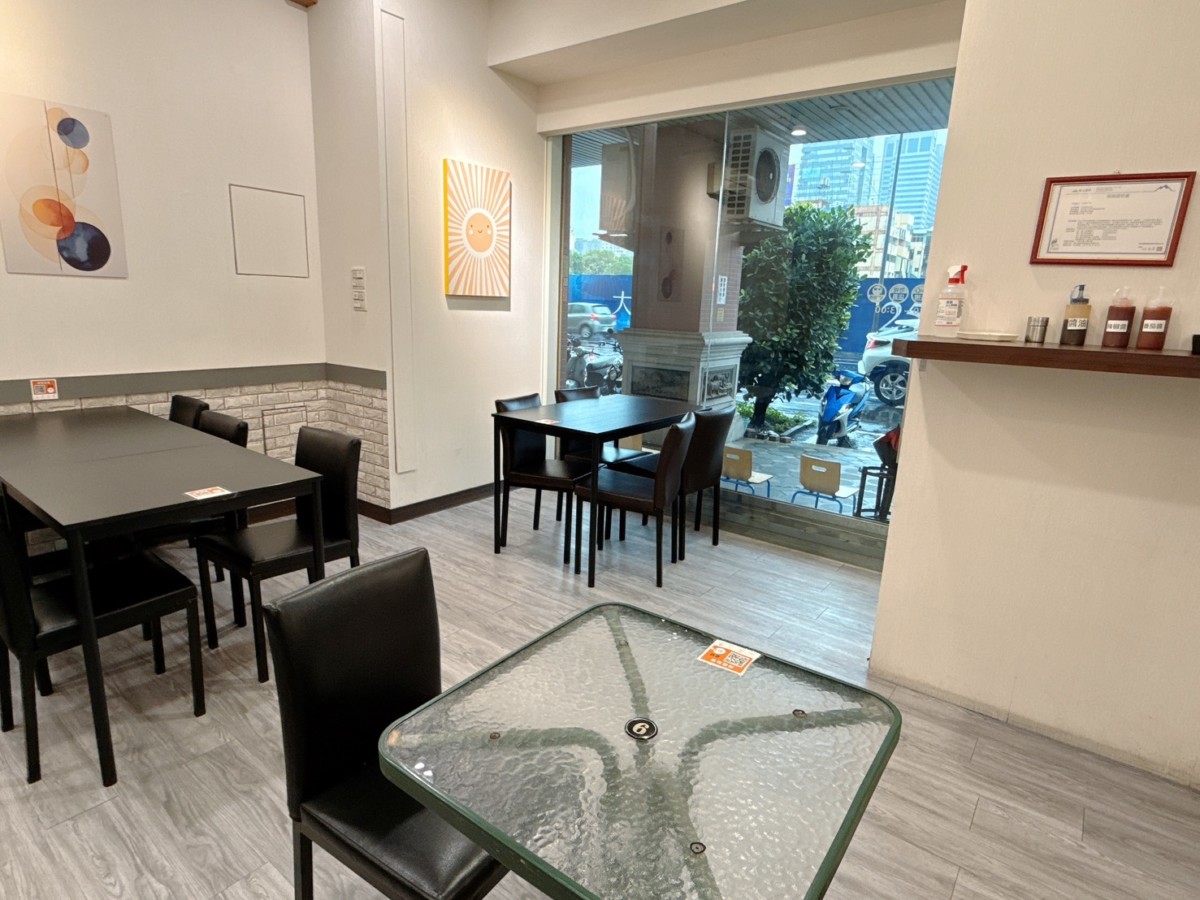 台中西屯必吃brunch-初日早午餐-來試試老闆的創意美味們，相信絕對不會失望的～台中早餐/西屯早餐推薦/台中蛋餅/台中早午餐美食/創意早餐推薦/藍子愛美食 中式料理 台中美食 國內旅遊 攝影 民生資訊分享 飲食集錦 