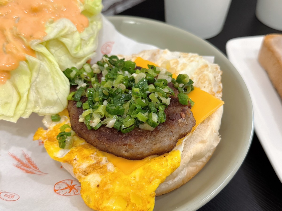 台中西屯必吃brunch-初日早午餐-來試試老闆的創意美味們，相信絕對不會失望的～台中早餐/西屯早餐推薦/台中蛋餅/台中早午餐美食/創意早餐推薦/藍子愛美食 中式料理 台中美食 國內旅遊 攝影 民生資訊分享 飲食集錦 