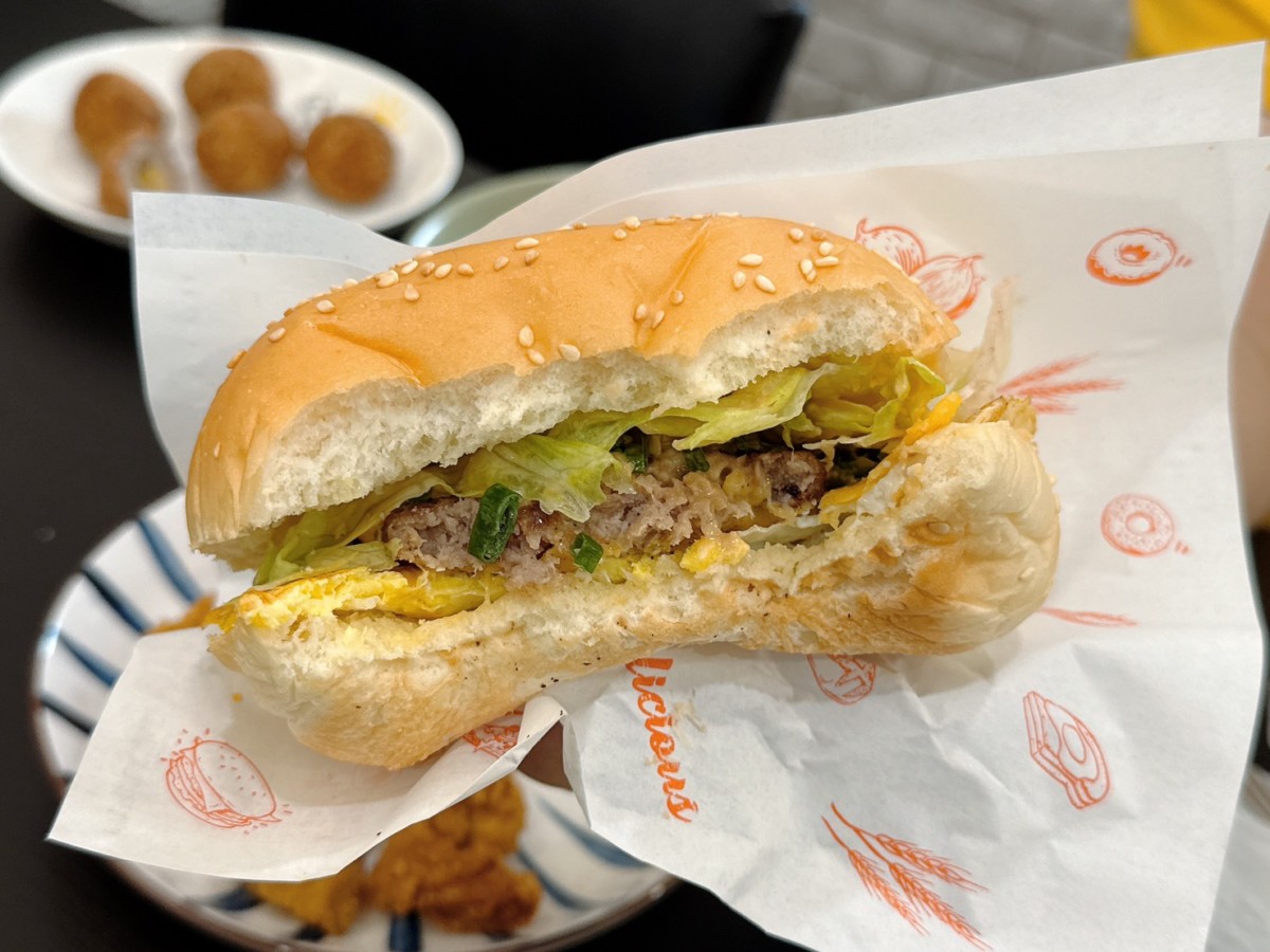 台中西屯必吃brunch-初日早午餐-來試試老闆的創意美味們,相信絕對不會失望的~台中早餐/西屯早餐推薦/台中蛋餅/台中早午餐美食/創意早餐推薦/藍子愛美食 中式料理 台中美食 國內旅遊 攝影 民生資訊分享 飲食集錦