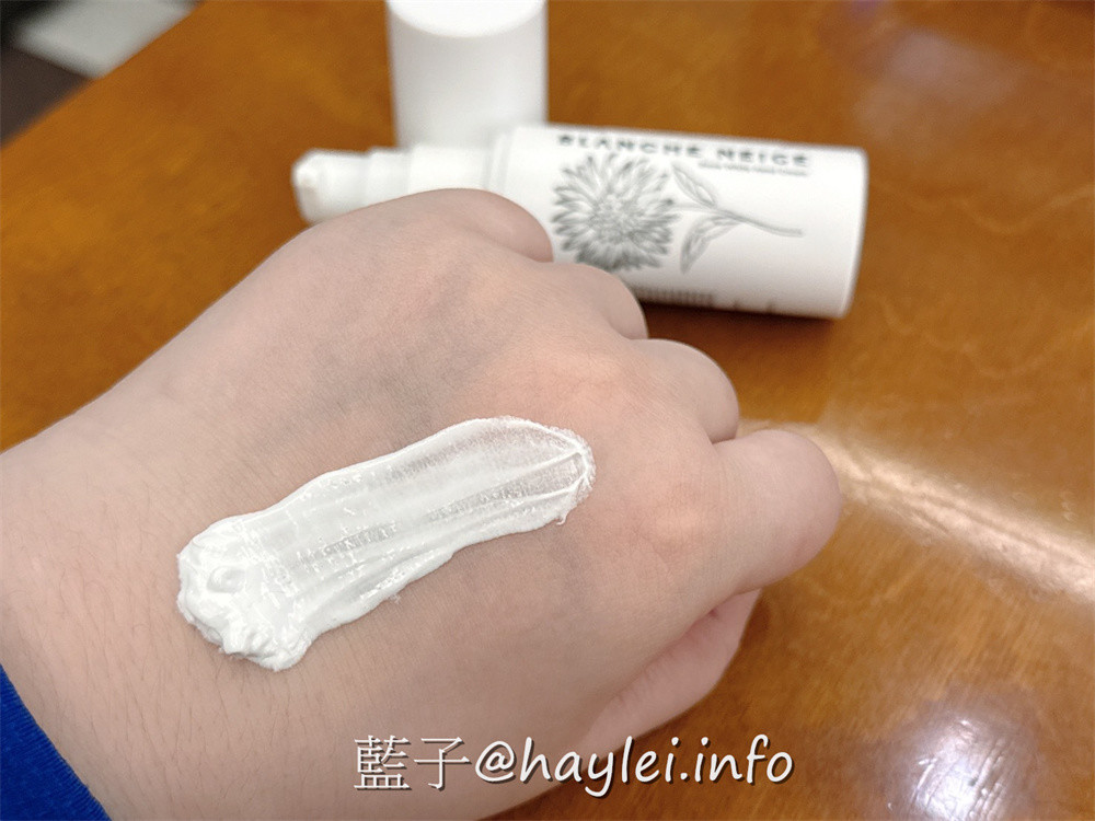 Blanche Neige_雪漾亮白護手霜-內含牛油果脂、角鯊烷、煙酰胺、玻尿酸複合、向日葵籽油等多重植萃與高效保濕修護成分，完美兼顧滋養&補水&防護，讓雙手得到全方位的呵護~藍子愛保養/肌膚保養/日常保養/手部護膚/手足修護/美妝保養 保養品分享 健康養身 彩妝品 彩妝品分享 攝影 民生資訊分享 