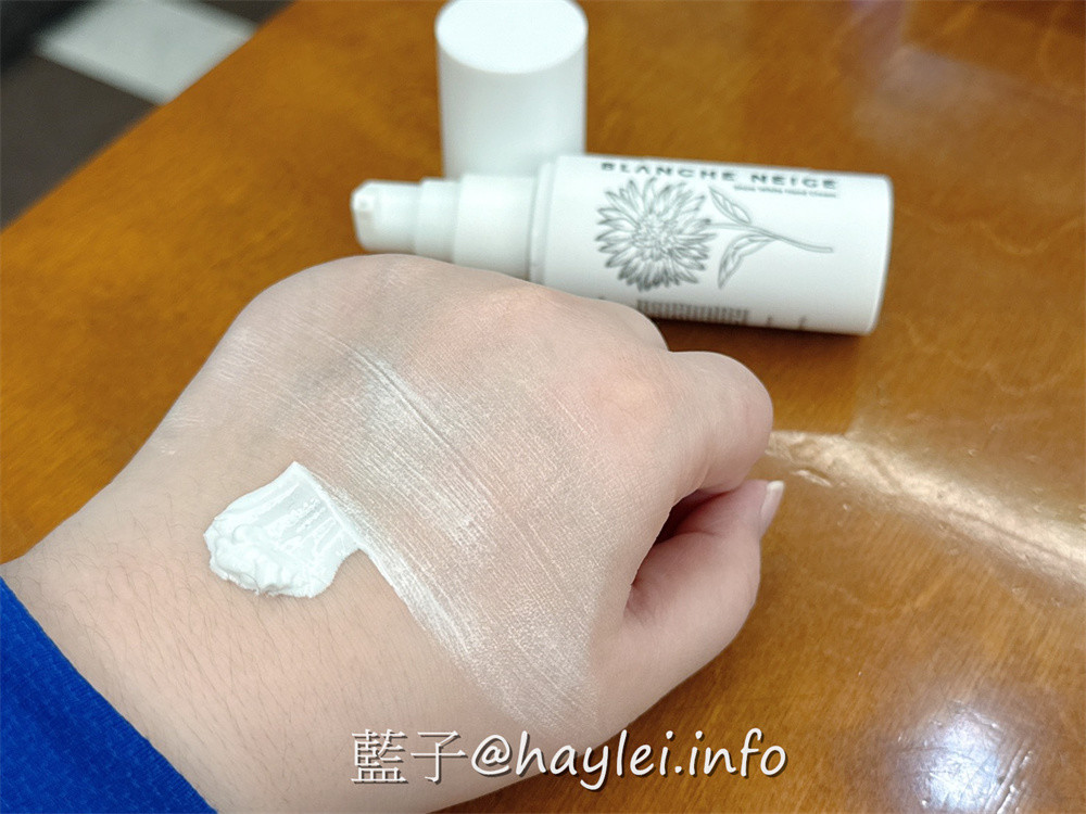 Blanche Neige_雪漾亮白護手霜-內含牛油果脂、角鯊烷、煙酰胺、玻尿酸複合、向日葵籽油等多重植萃與高效保濕修護成分，完美兼顧滋養&補水&防護，讓雙手得到全方位的呵護~藍子愛保養/肌膚保養/日常保養/手部護膚/手足修護/美妝保養 保養品分享 健康養身 彩妝品 彩妝品分享 攝影 民生資訊分享 
